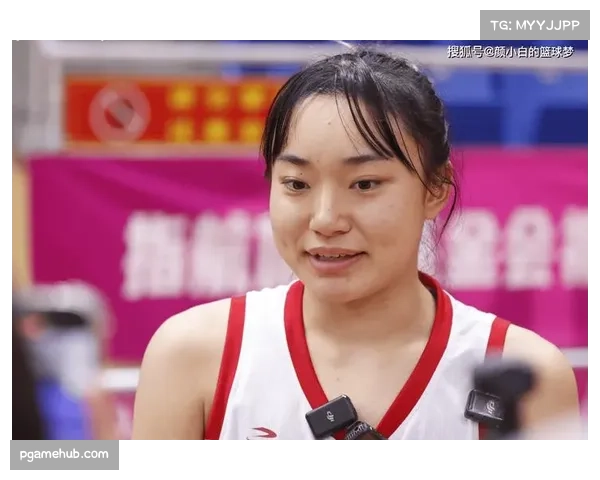 湖北女篮丁奕可三分射术亮眼 全场18分难阻广东整体实力