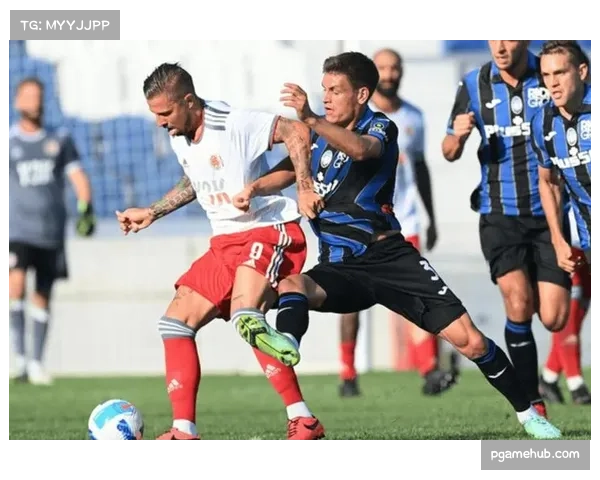 拉齐奥反击战术精准打击亚特兰大边路空档，罗马尼奥利头球破僵